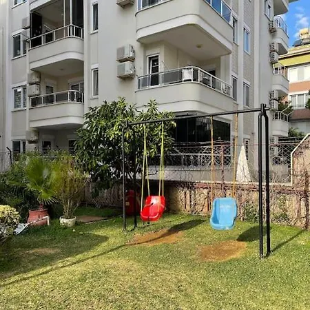 Apartment Oba Konak Sitesi Denize 150 M *
