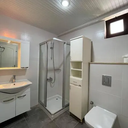 Oba Konak Sitesi Denize 150 M