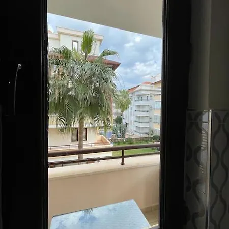 Apartment Oba Konak Sitesi Denize 150 M